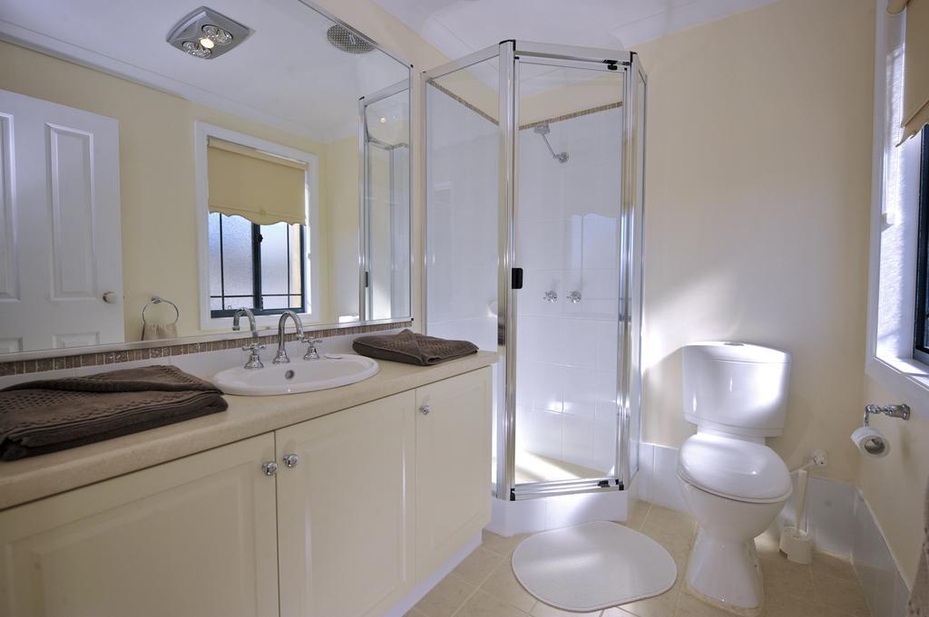 Palm Beach Manor Рокингем Экстерьер фото